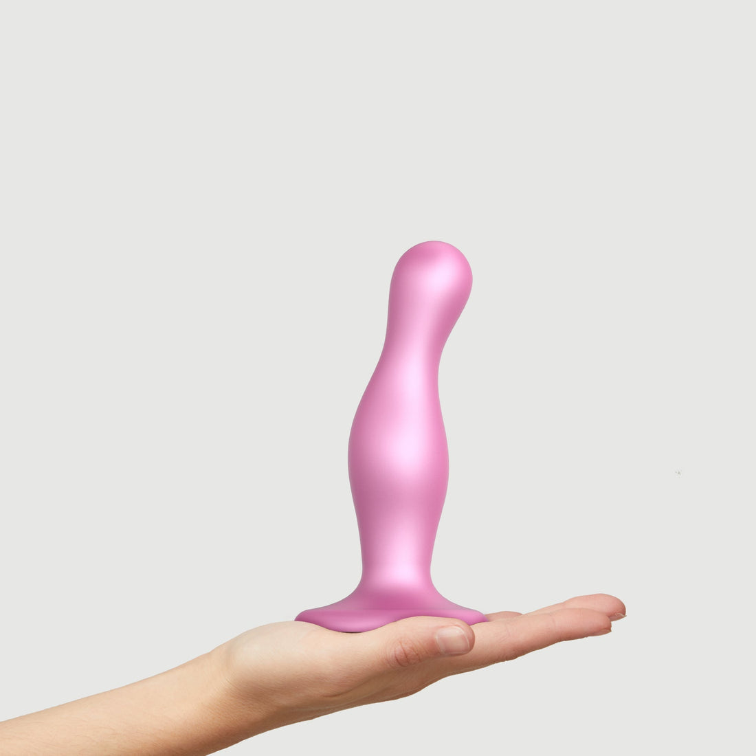 StrapOnMe Dildo Plug Curvy - Metallic Sugar Pink, L