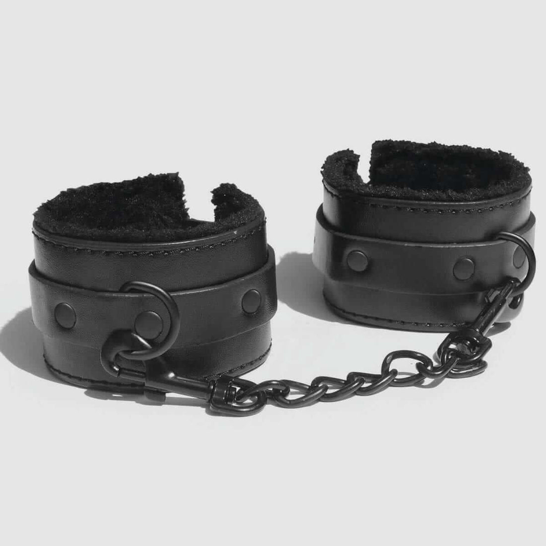 Sex & Mischief Shadow Fur Handcuffs - Black